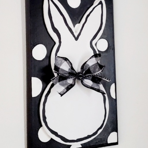 🐰 Black & White Bunny Decor 🐰 - Picture 4 of 4